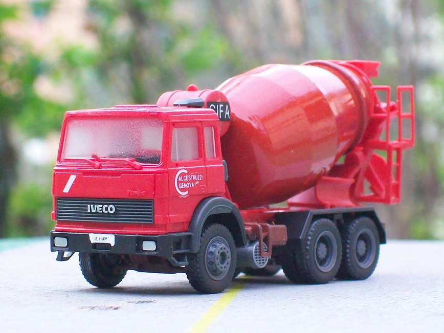 IVECO 330 BETONIERA.jpg