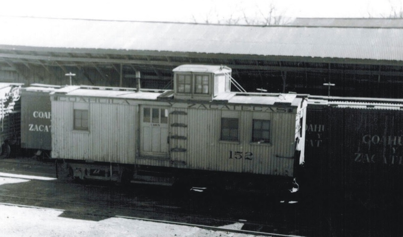 caboose e carri merce.jpg