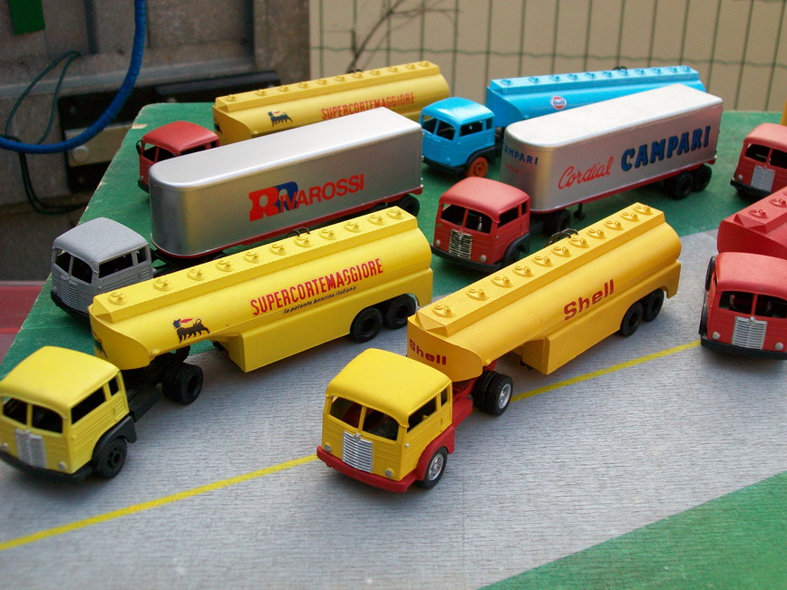 VARI FIAT 682 RIVAROSSI.jpg