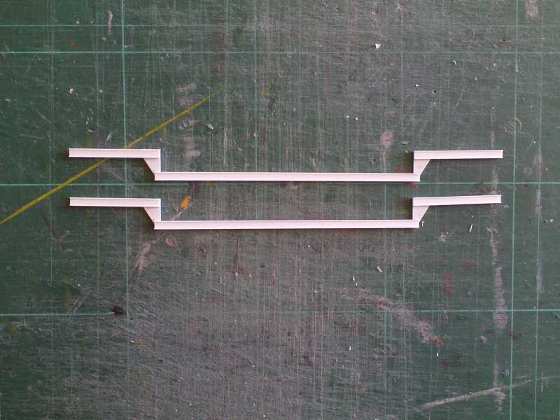 Carro Pv 1935 - Fiancate telaio.jpg