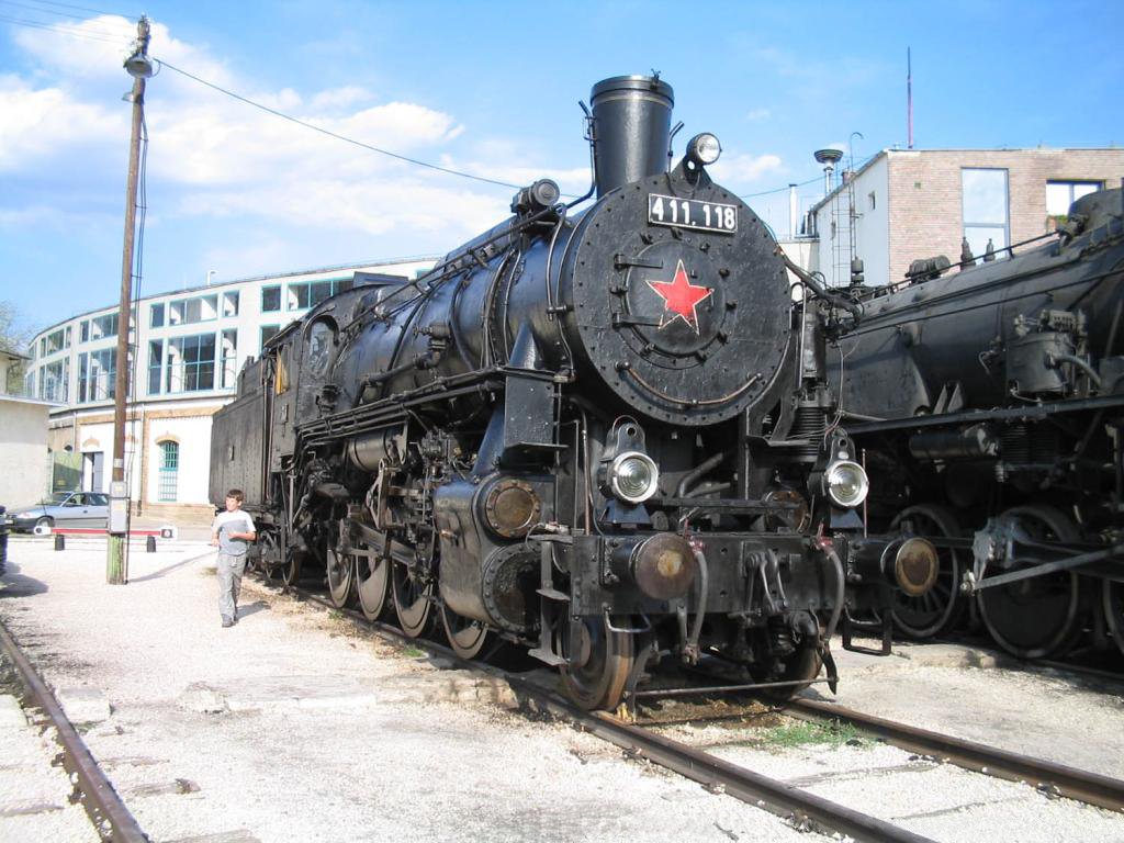 MÁV_411,118.jpg