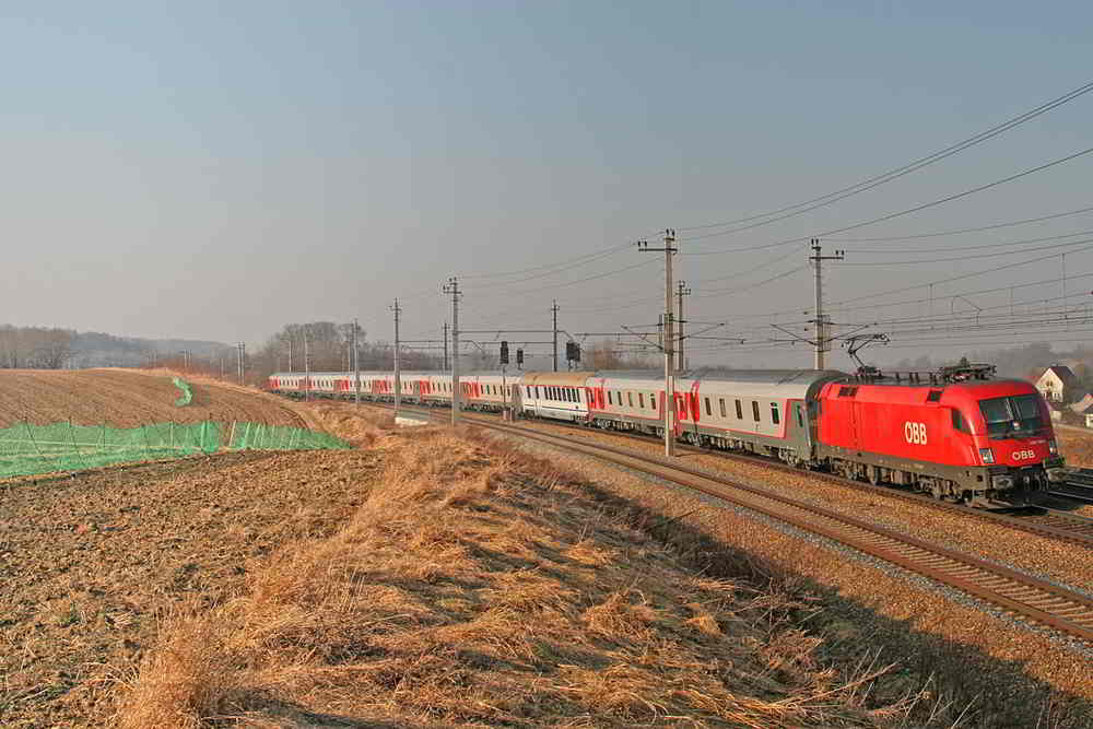 einmal-nizza-moskau-und-retour-49821655-9638-45aa-9668-13cf00308e661.jpg