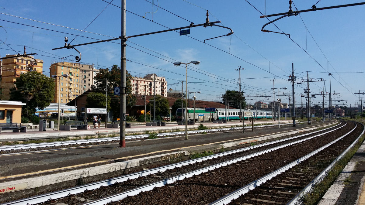 Roma Tuscolana IC402b.jpg