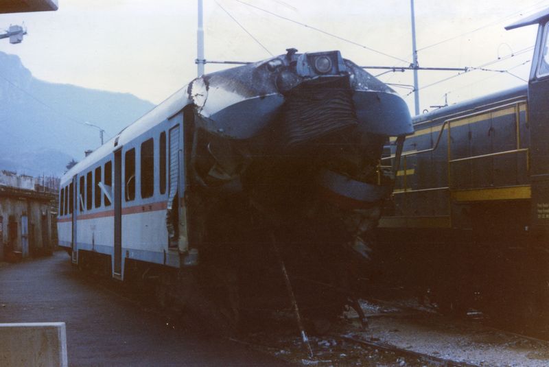 ALn 668.1112.sinistrata.DL Lecco17.12.1995.forum2GarchivioefotoWbonmartini.jpg