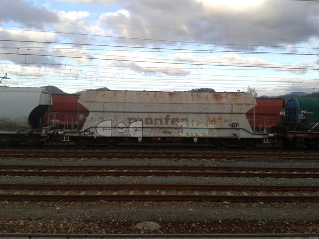 2013-11-20 15.45.07 (FILEminimizer).jpg