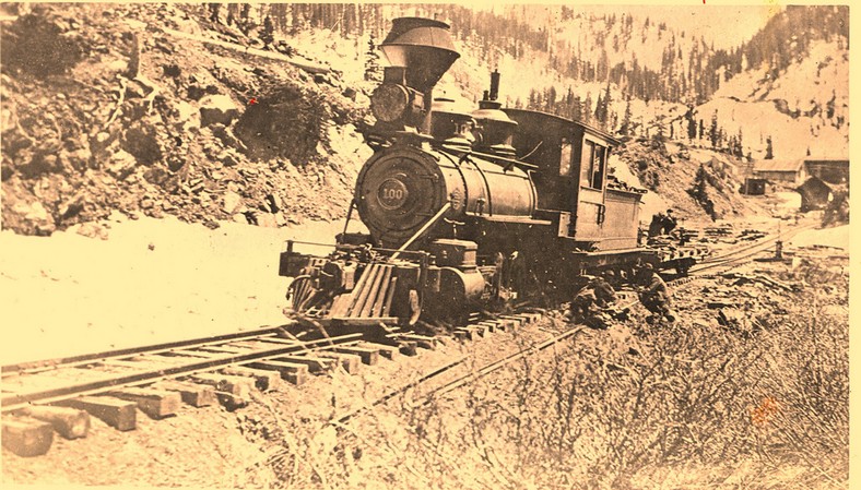 Silverton rr n.100 at red mountain summit.jpg