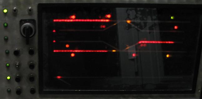 IMG_0035 01-01-2005 il banco di comando ridotta.JPG