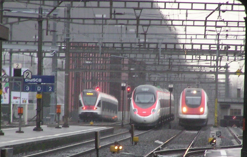 3xelettrotreni sbb.jpg