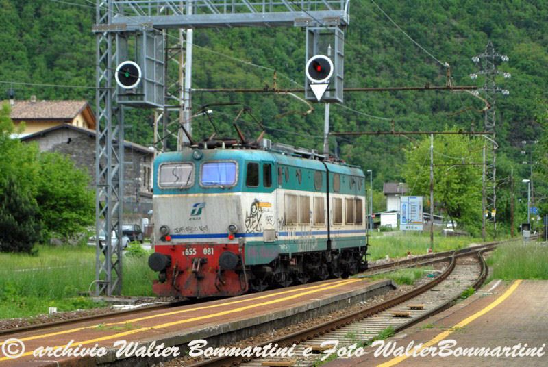 E.655.081- isolataperLecco-Piona-10.5.2010-archivioWbonmartini-FotoWBonmartini..00.jpg