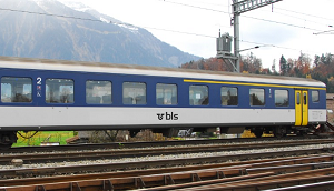 blu sopra e beige sotto.png