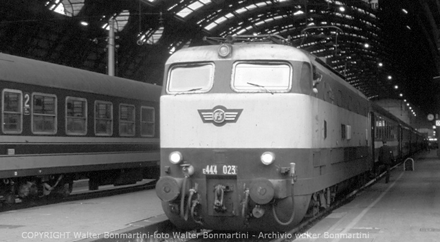 E.444.023-contelecomandoinpartenzadaMIceforum2GArchivioWBonmartini-foto-WalterBonmartini...jpg