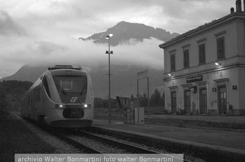 Minuetto-regionale Ve-Calalzo.stazioneperl'Alpago-forum2Garchivio WBonmartini foto WBonmartini.jpg