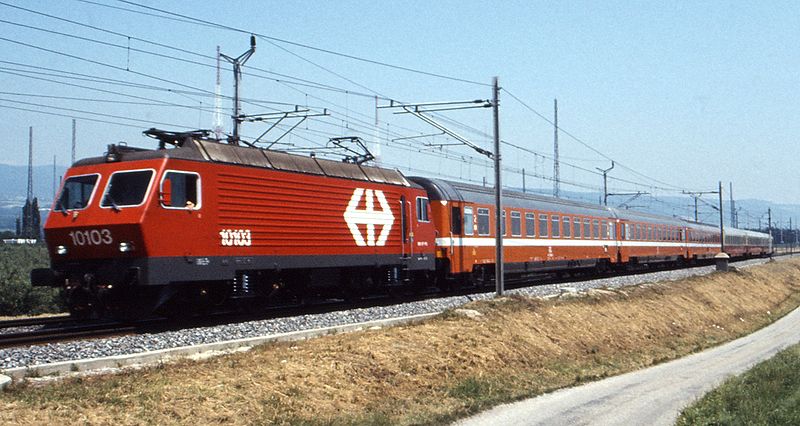 800px-SBB_Re_4_4_IV_10103.jpg