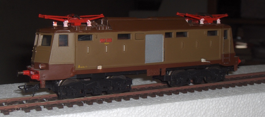 1985 - Locomotore FS E 424  - Lima codice 208022L.JPG