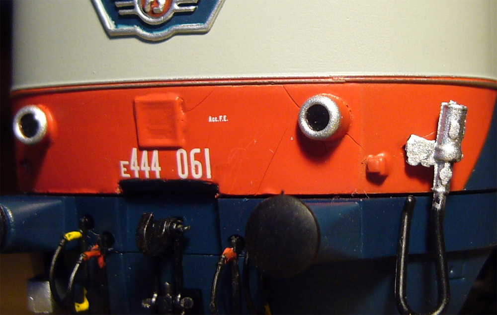 E444 061 dett.jpg