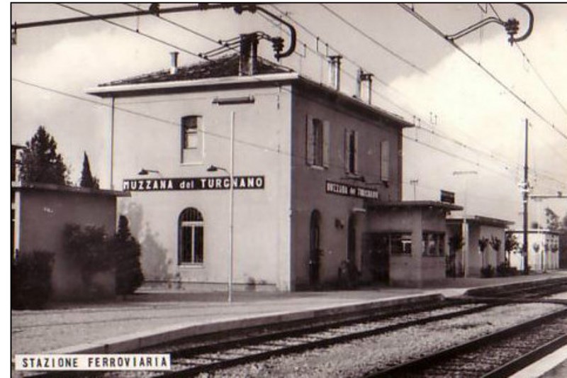 stazione muzzana del Turgnano.jpg